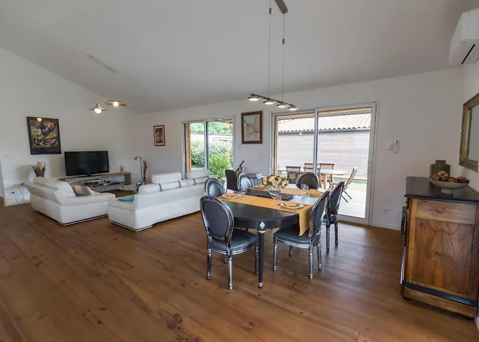 Semesterbostad Callune *